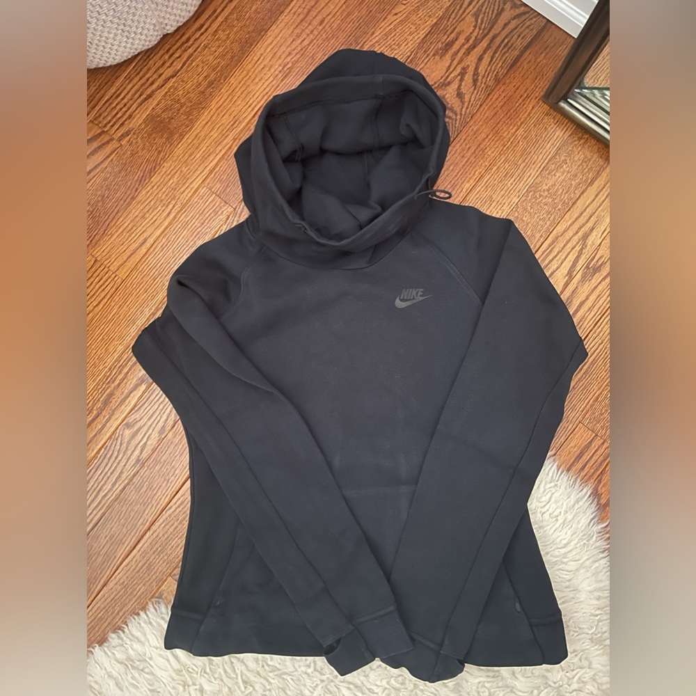 Nike tech sweatshirt